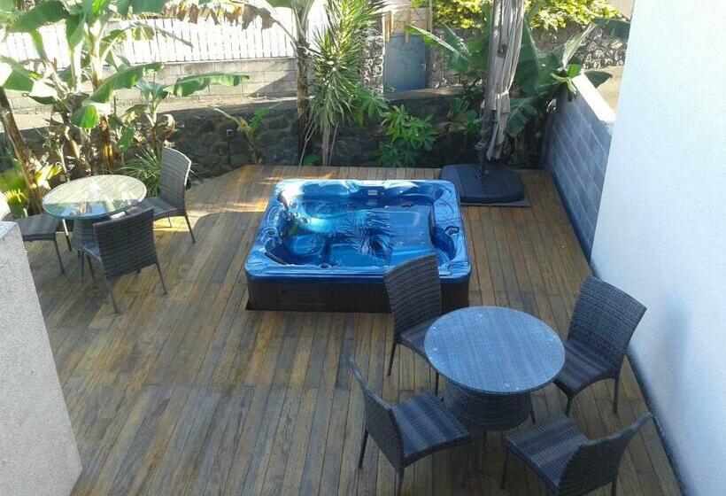 ペンション La Villa Pitaya