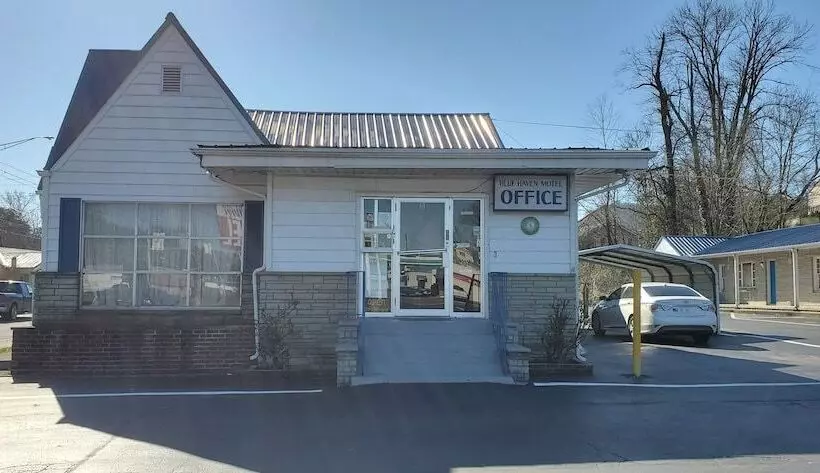 Blue Haven Motel I 75 North Exit 128&129