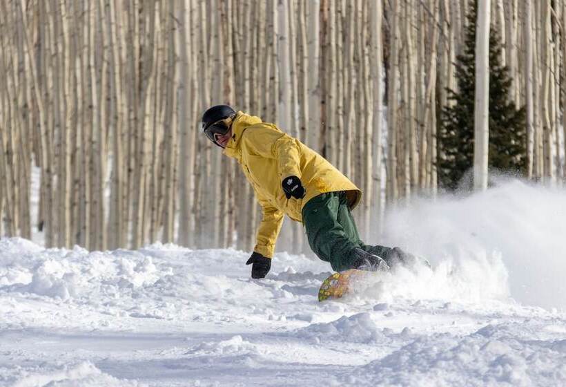 فندق فئة نجمة واحدة Powderhorn Lodging