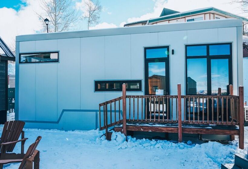 فندق فئة نجمة واحدة Powderhorn Lodging