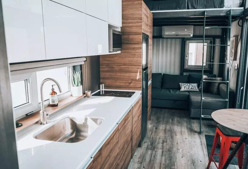 Hostelli Powderhorn Lodging