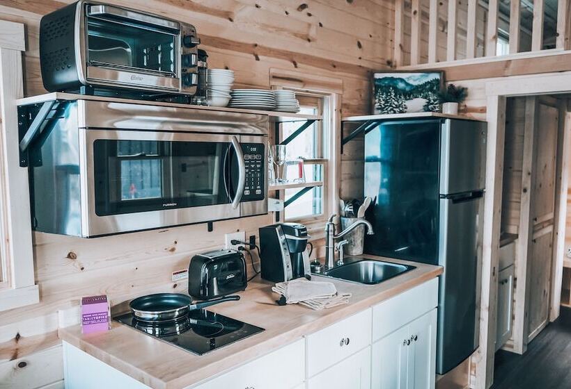 فندق فئة نجمة واحدة Powderhorn Lodging