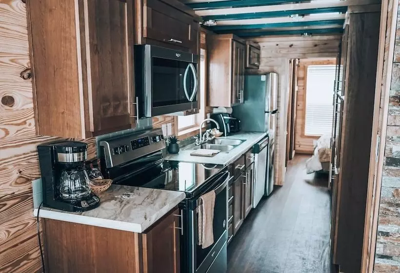 Hostelli Powderhorn Lodging