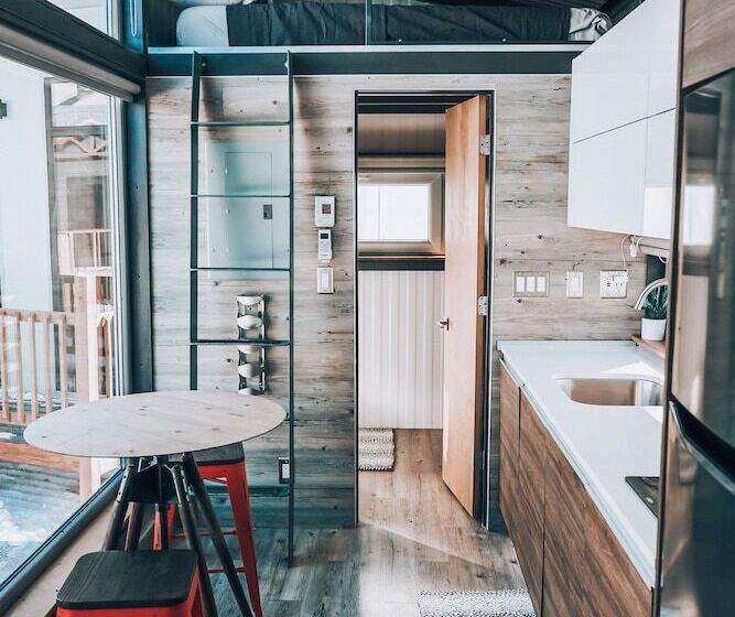 فندق فئة نجمة واحدة Powderhorn Lodging