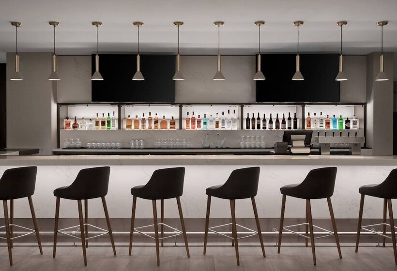 Ac Hotel By Marriott Santa Rosa Sonoma Wine Country