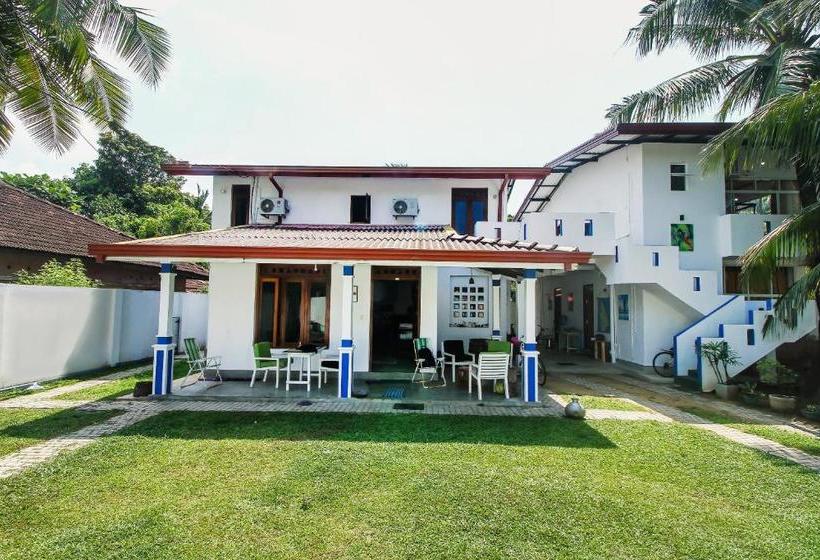 Отель Feel Villa