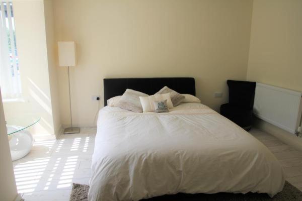 پانسیون Quiet House Beside Stansted Airport