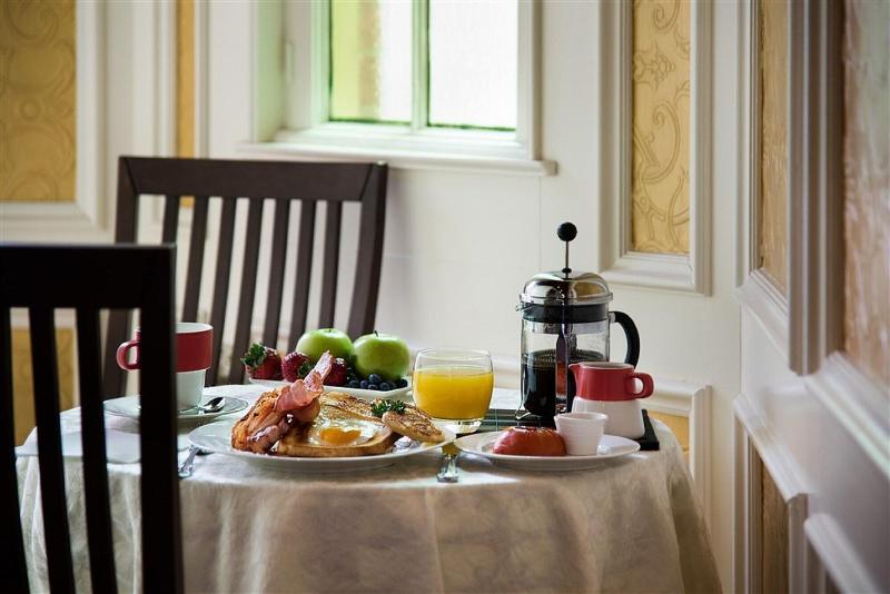 Castlemaine Colonial Motel And Apartments