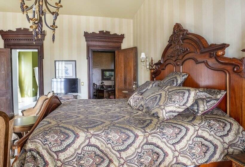 فندق Falls Of Rough Resort