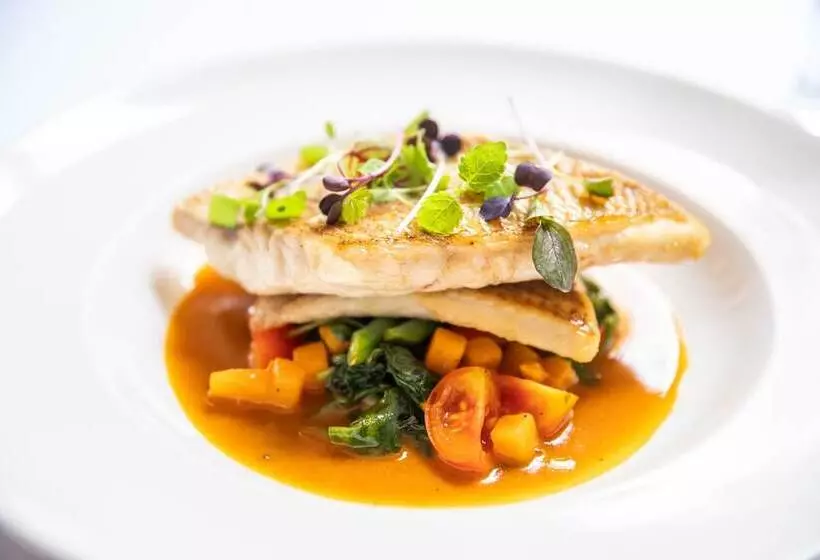 هتل The Occidental