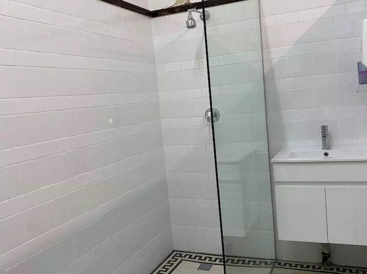 هتل The Occidental