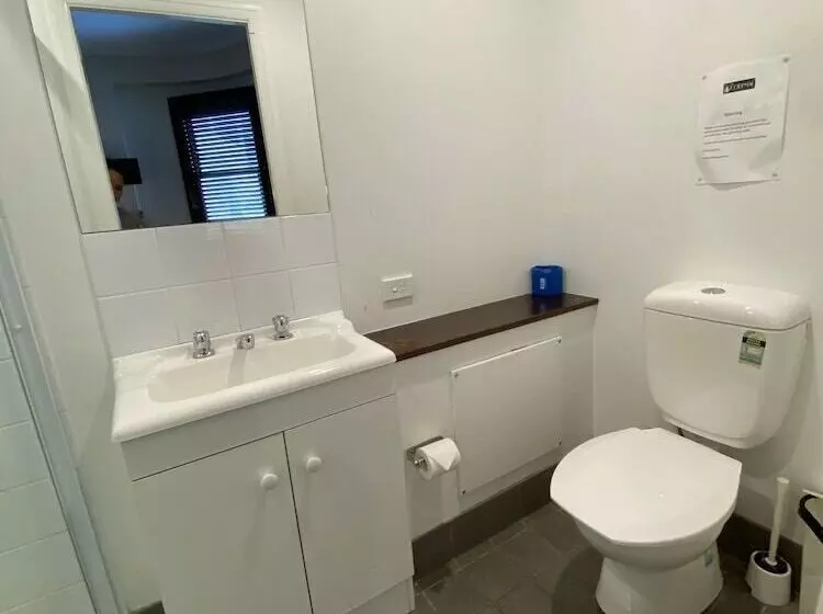 هتل The Occidental