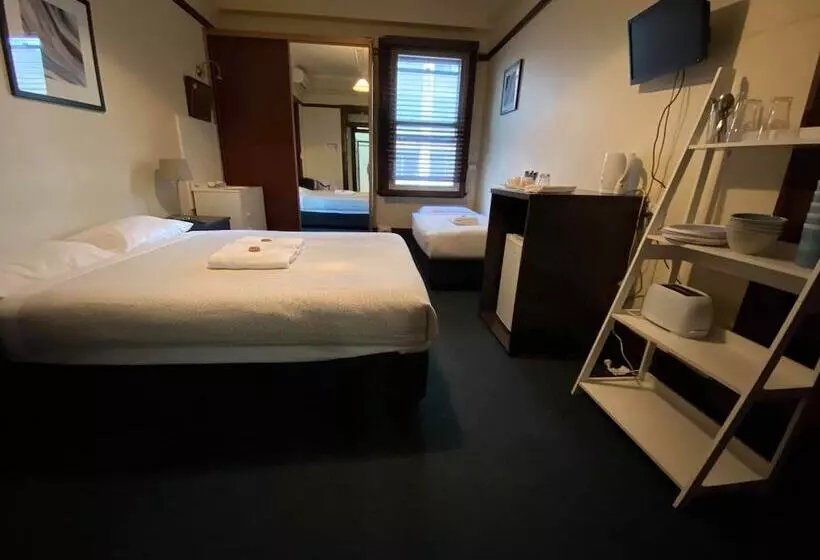 هتل The Occidental