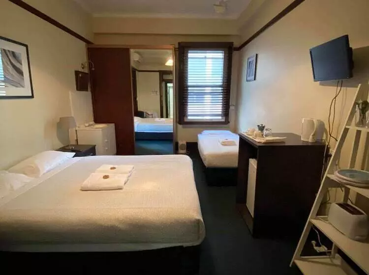 هتل The Occidental