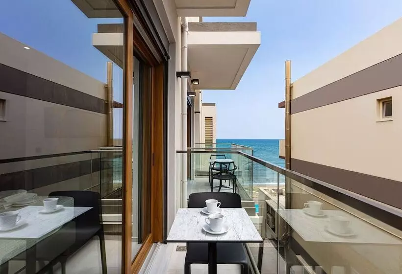 North Coast Seaside Suites