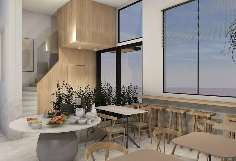 North Coast Seaside Suites