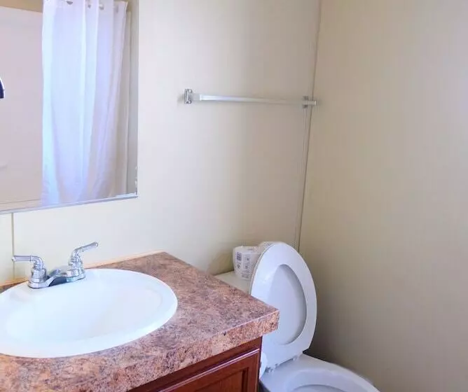 Hotelli Target Hospitality Odessa West Lodge