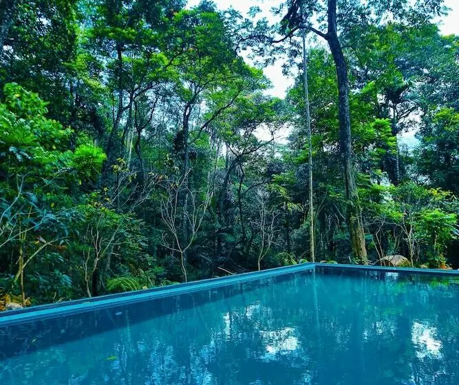 هتل Arsulana Eco Lodge & Ayurveda Spa