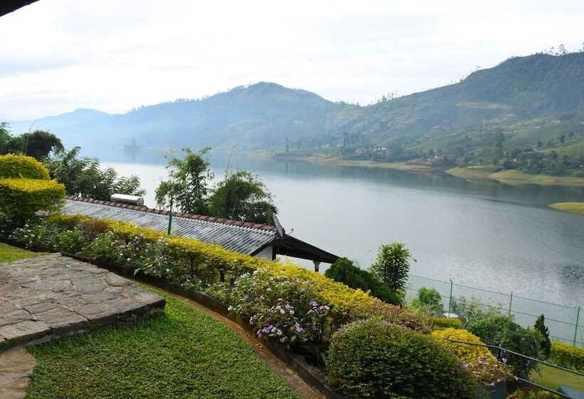 هتل Castlereagh Summer House