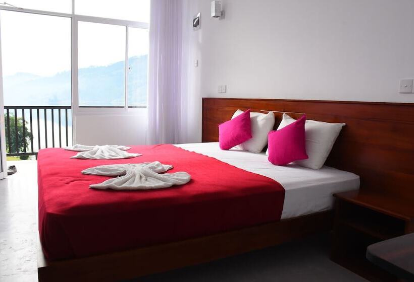 هتل Castlereagh Summer House