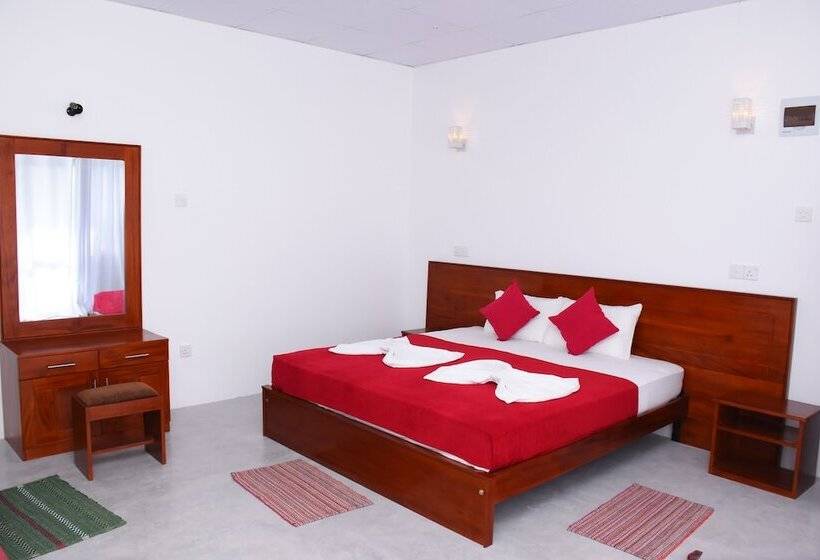 هتل Castlereagh Summer House