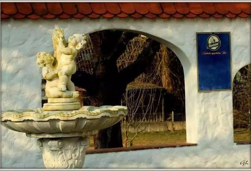 Majatalo Landgasthof Zur Schwärzenburg   Familie Zwicknagl