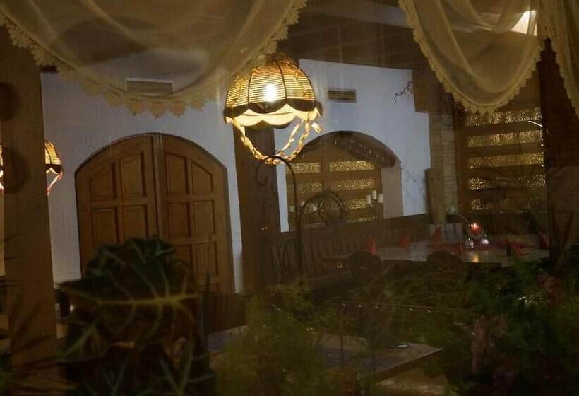 بنسيون Landgasthof Zur Schwärzenburg   Familie Zwicknagl