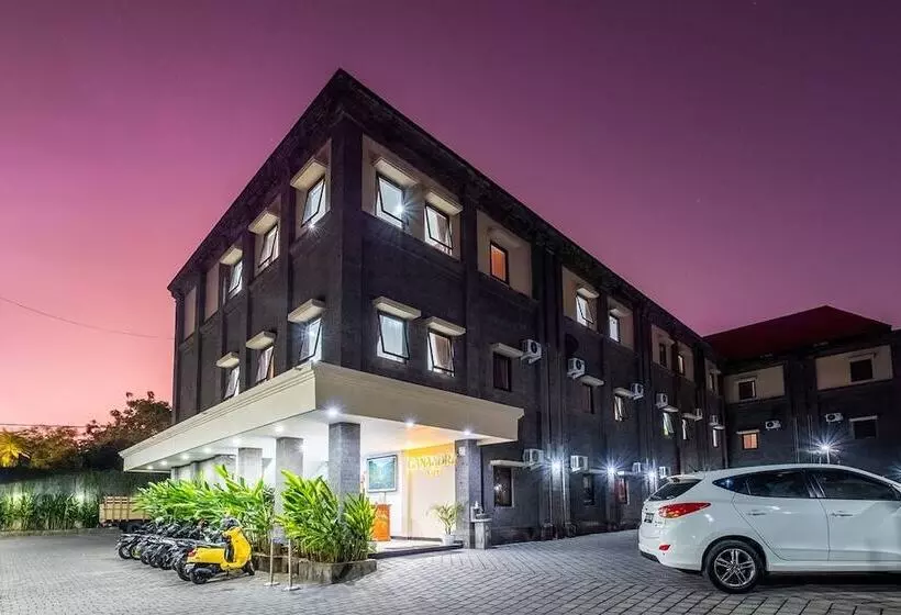 ホテル Ganandra Stay Denpasar