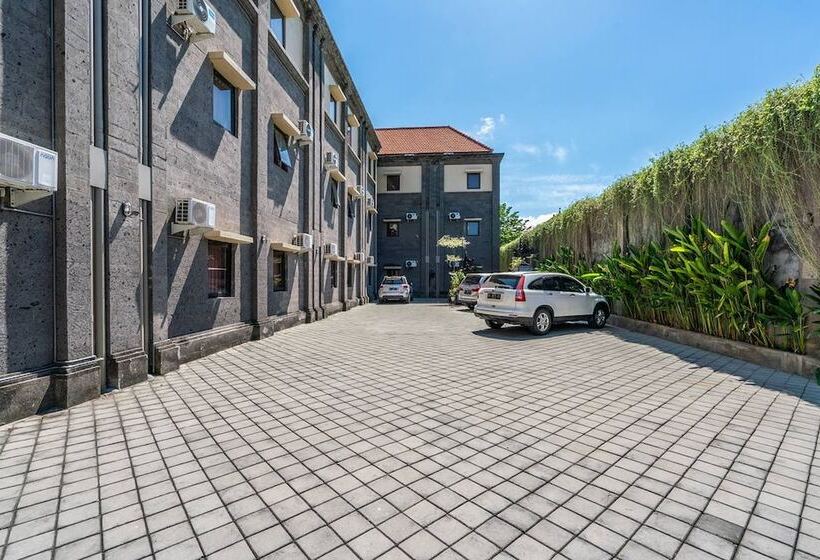 호텔 Ganandra Stay Denpasar