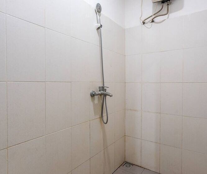 호텔 Ganandra Stay Denpasar