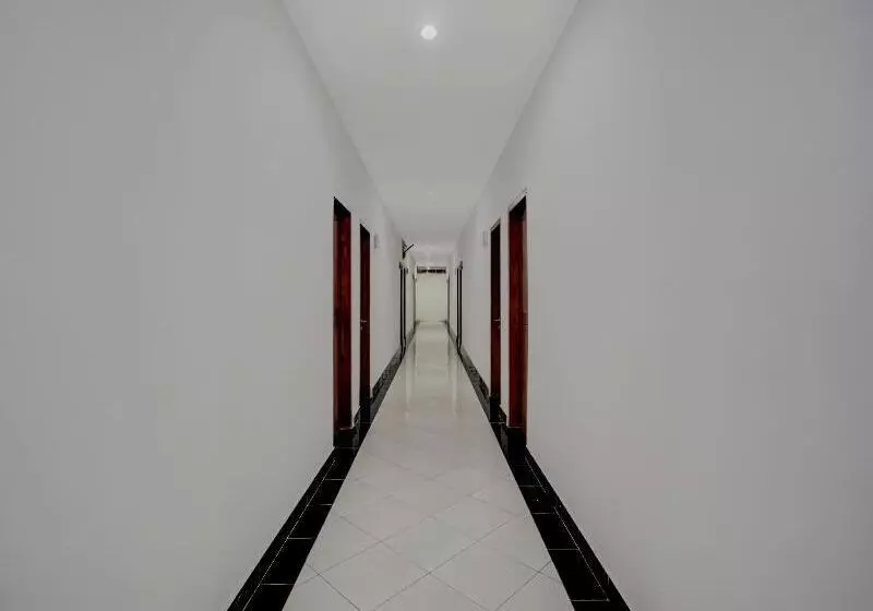 ホテル Ganandra Stay Denpasar