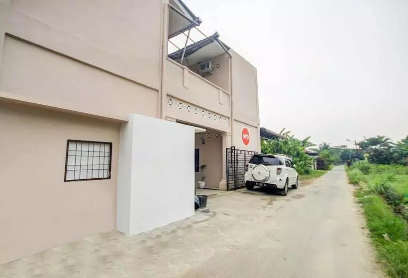 ホテル Oyo 3389 Sonya Homestay