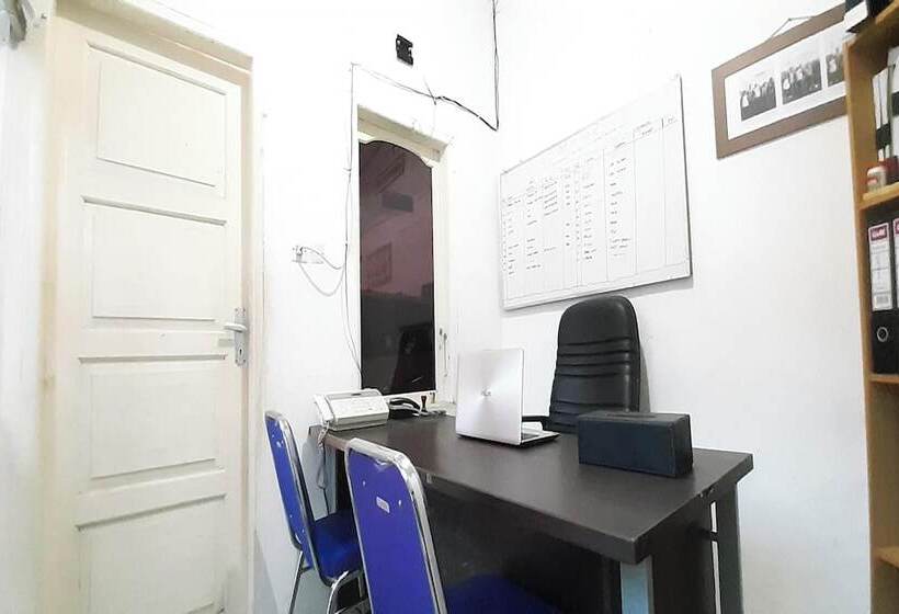 فندق Oyo 3414 Gurita Residence Syariah