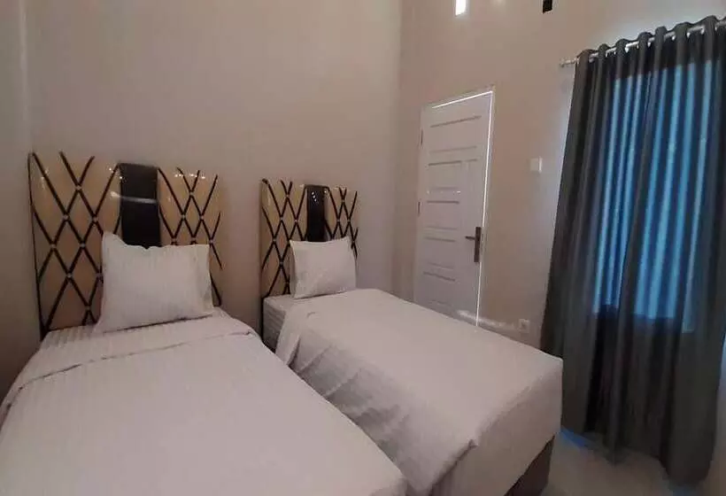 هتل Oyo 3414 Gurita Residence Syariah