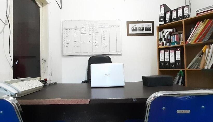 فندق Oyo 3414 Gurita Residence Syariah