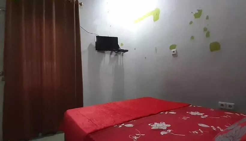 هتل Oyo 3414 Gurita Residence Syariah