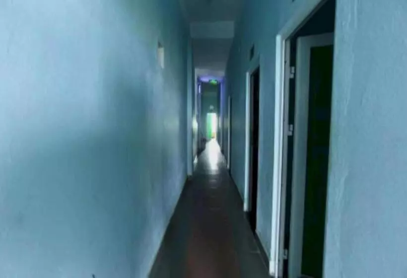 Spot On 1115 Romantic Motel