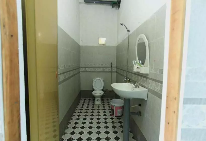 Spot On 1115 Romantic Motel