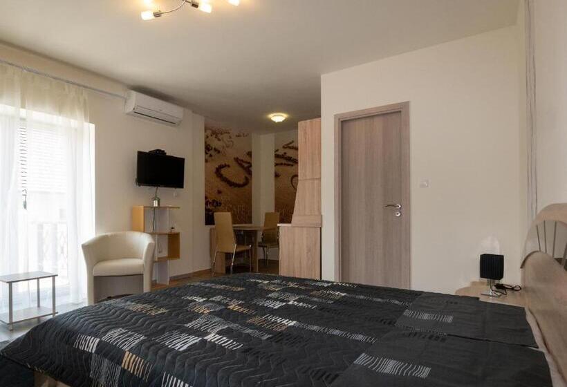 مبيت وإفطار Bokor Vendégház