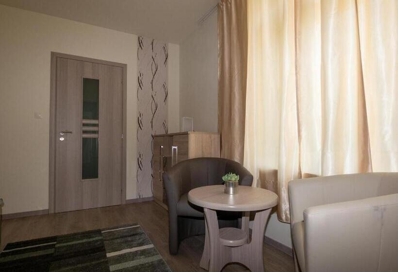 مبيت وإفطار Bokor Vendégház