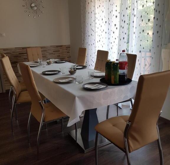 مبيت وإفطار Bokor Vendégház