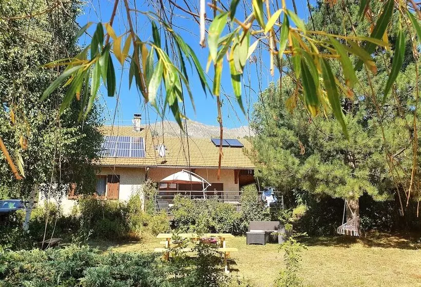 تختخواب و صبحانه Chambres D Hotes La Bonne étoile