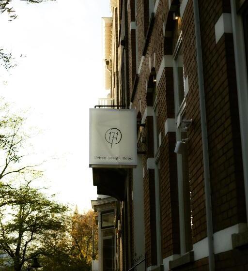 בית מלון כפרי 171. Urban Design