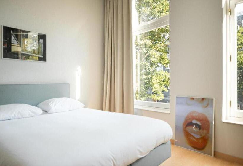 בית מלון כפרי 171. Urban Design