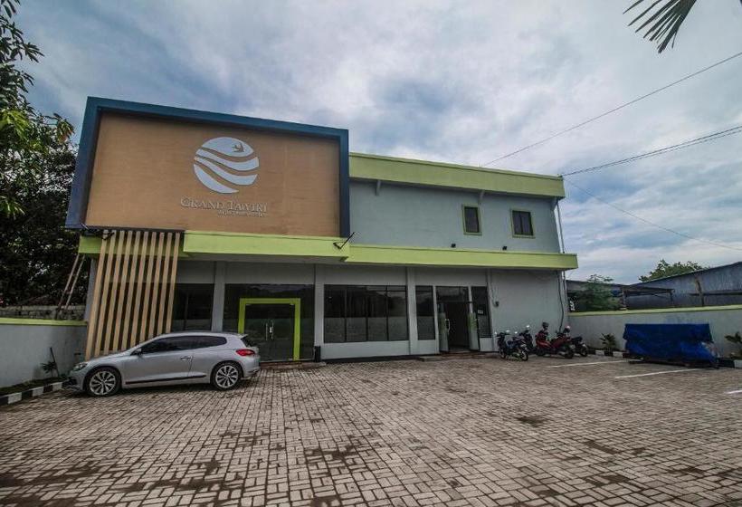 فندق Capital O 3327 Grand Tawiri