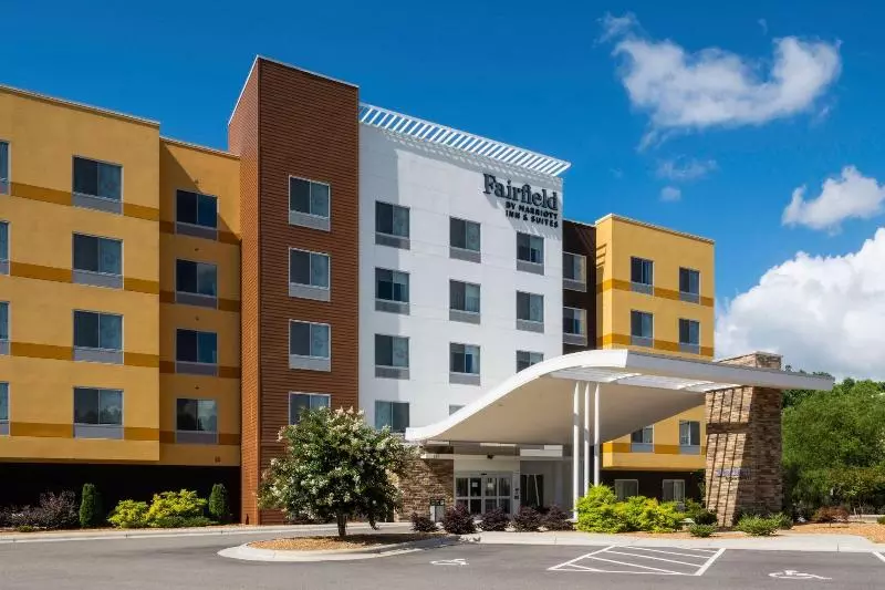 ホテル Fairfield Inn & Suites Rocky Mount