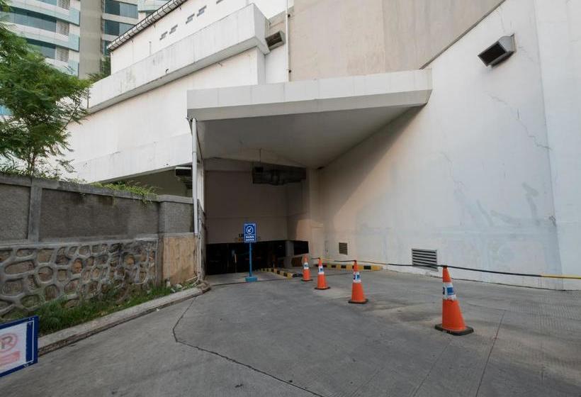 בית מלון כפרי Oyo 3390 Apartment Grand Kamala Lagoon Avenue