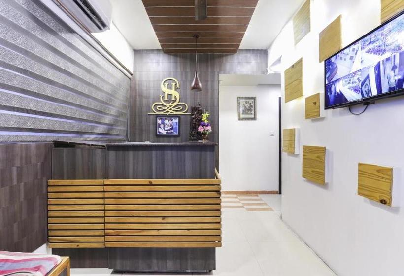 בית מלון כפרי Oyo 72183  Vaaridhi Lodge