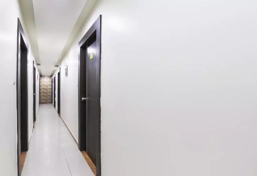 ホテル Oyo 72183  Vaaridhi Lodge