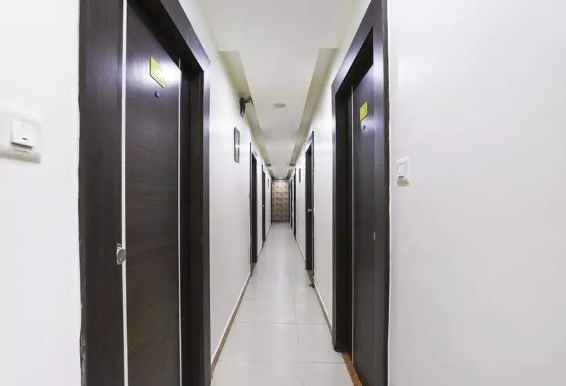 ホテル Oyo 72183  Vaaridhi Lodge